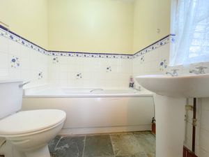 North Lodge- click for photo gallery